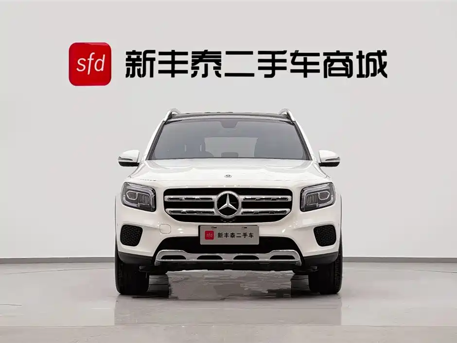 MERCEDES-BENZ GLB