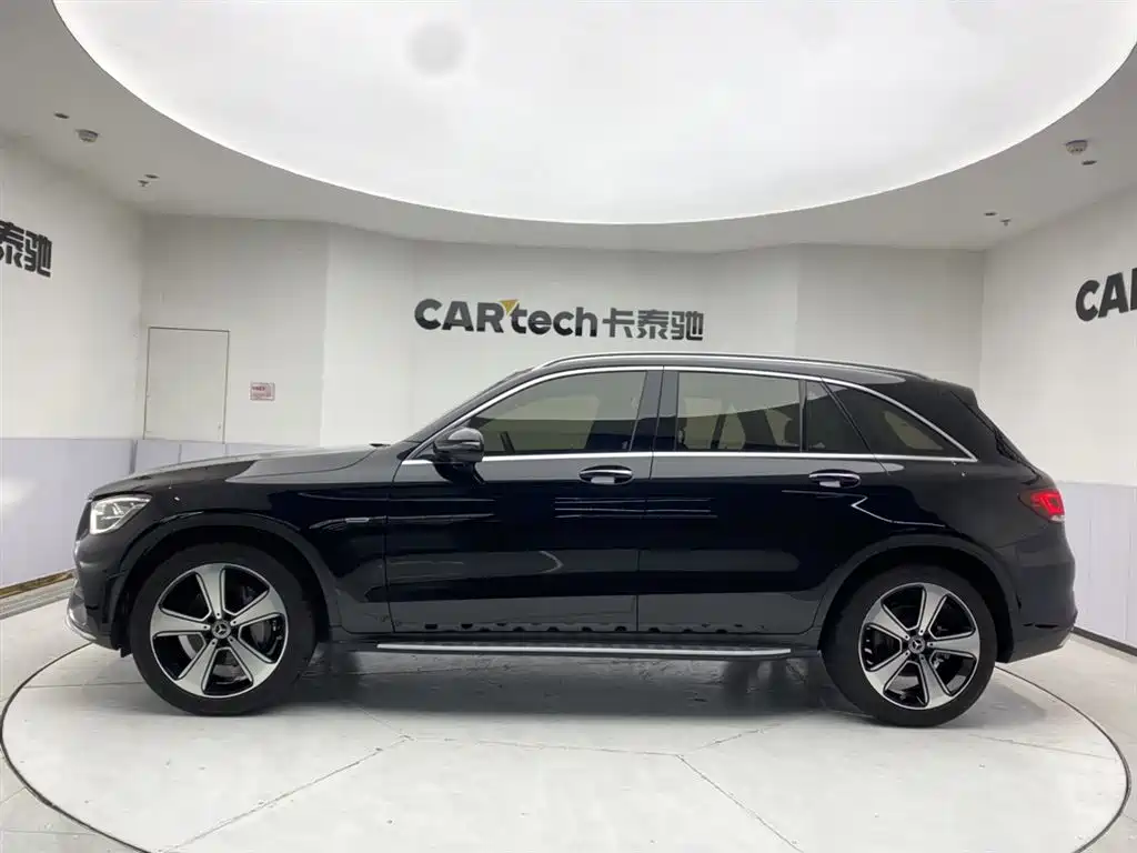 Mercedes-Benz GLC 2022 Facelift GLC 300 L 4MATIC Dynamic Collector's Edition фото 8