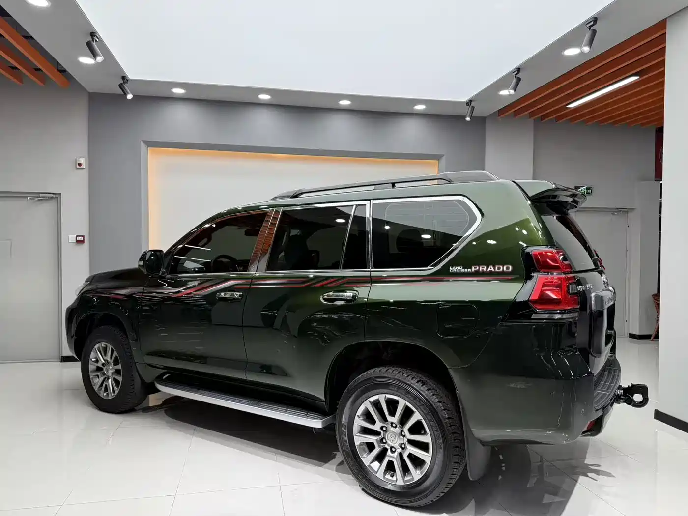 Toyota Prado 2018 3.5L Auto TX-L фото 6