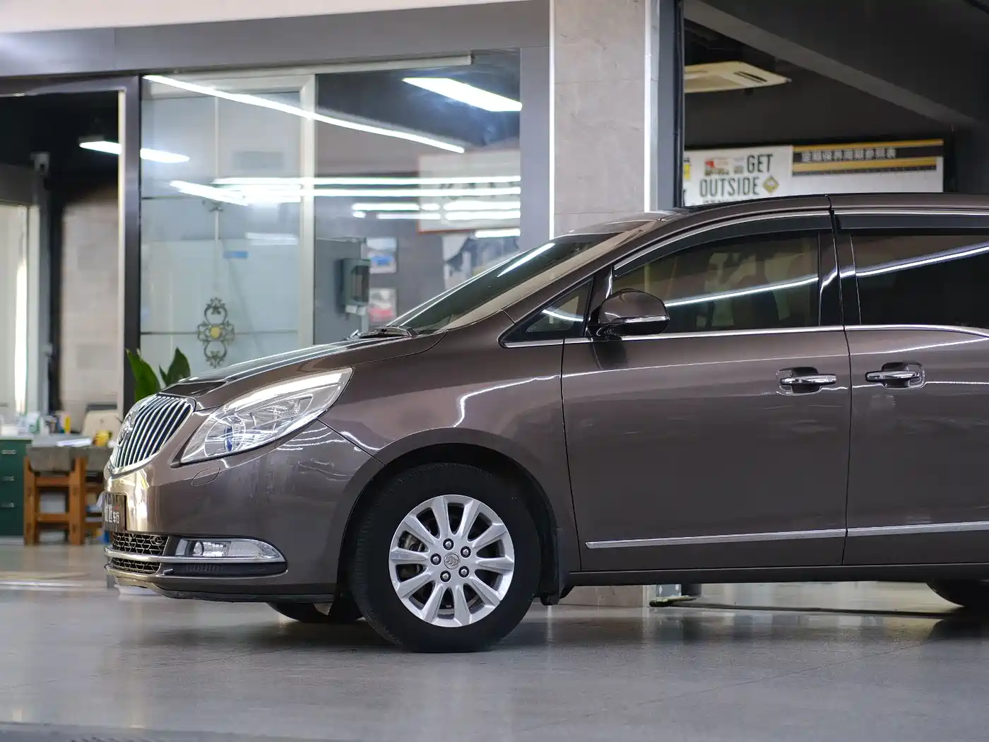 Buick GL8 2013 2.4L LT Luxury Business Executive Edition фото 11
