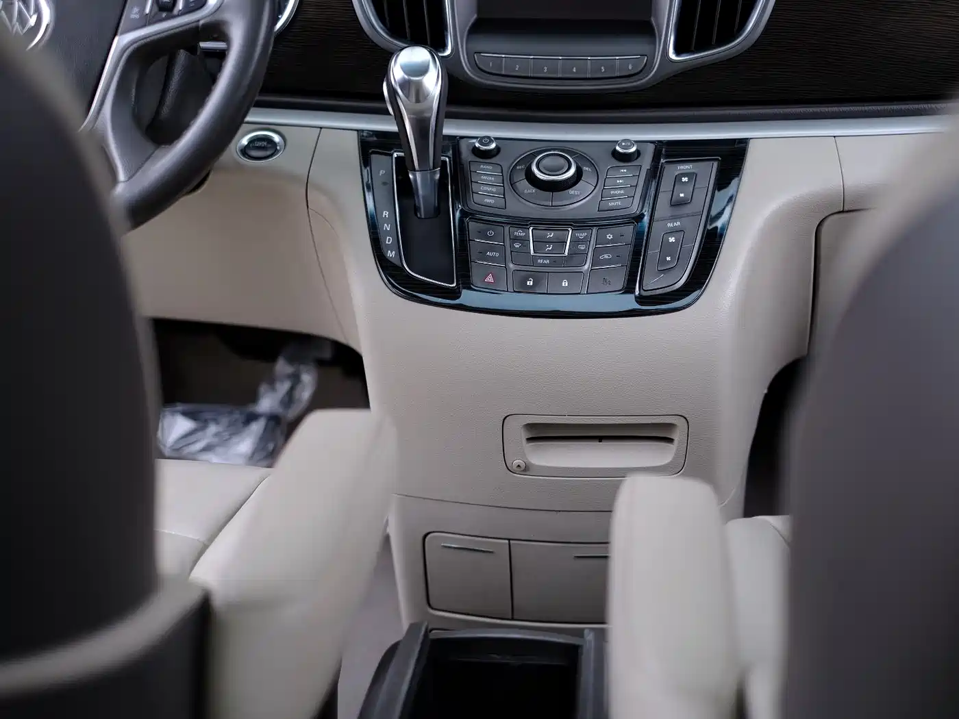 Buick GL8 2013 2.4L LT Luxury Business Executive Edition фото 52