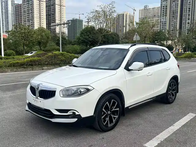  Zhonghua Zhonghua V5 2014 1.5T Automatic 2WD Sport