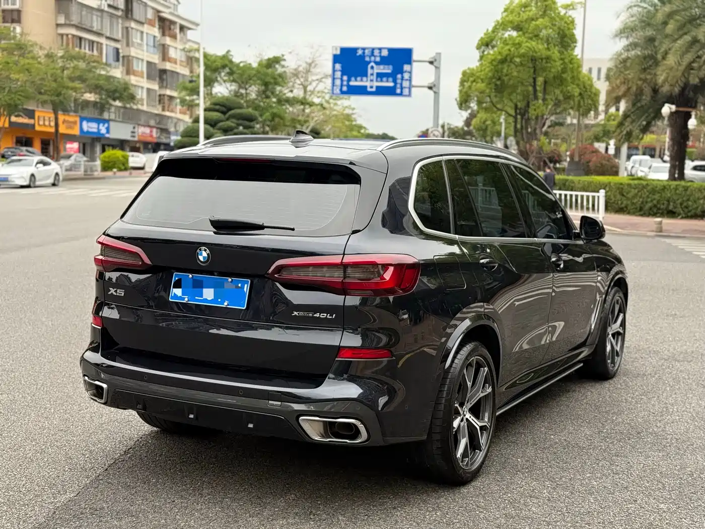 BMW X5 2023 xDrive 40Li M Sport Package фото 7
