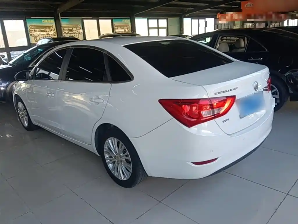 Buick Excelle 2017 15N Automatic Elite фото 5