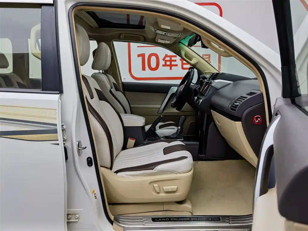 Toyota Prado 2015 2.7L Automatic Standard фото 23