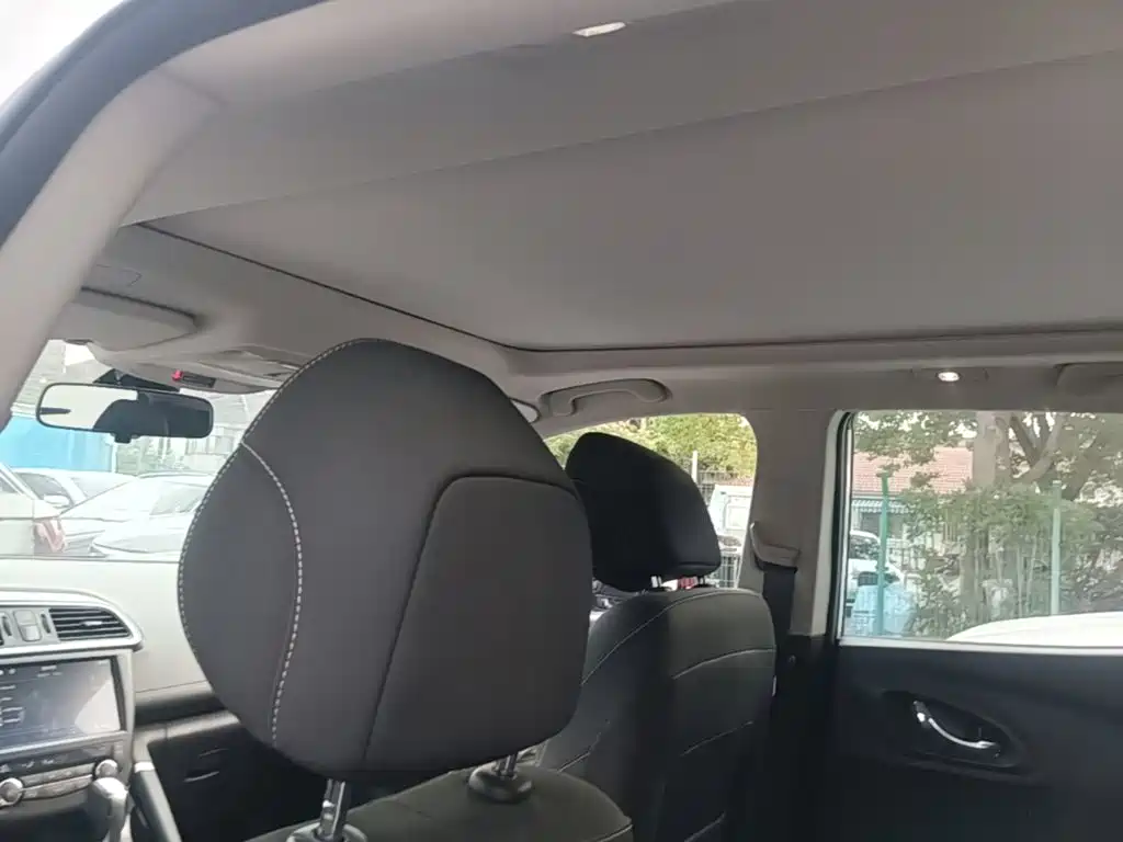 Renault Kadjar 2019 2019 SCe200 Automatic 2WD Smart Joy Anniversary China VI