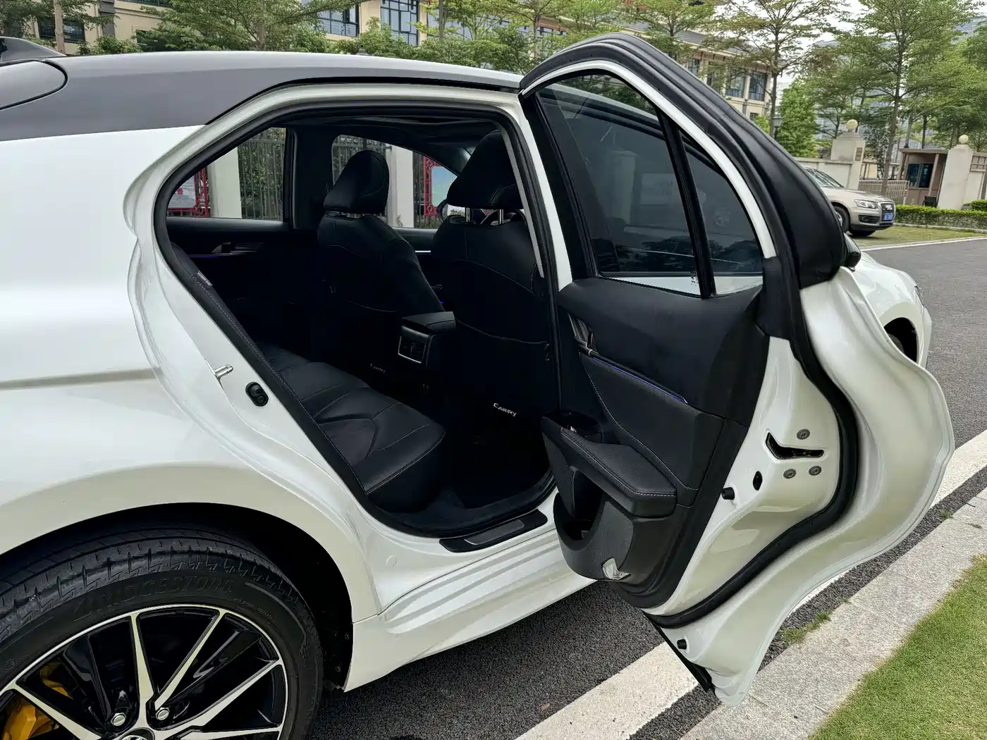 Toyota Camry 2021 2.0S Sporty Edition фото 24