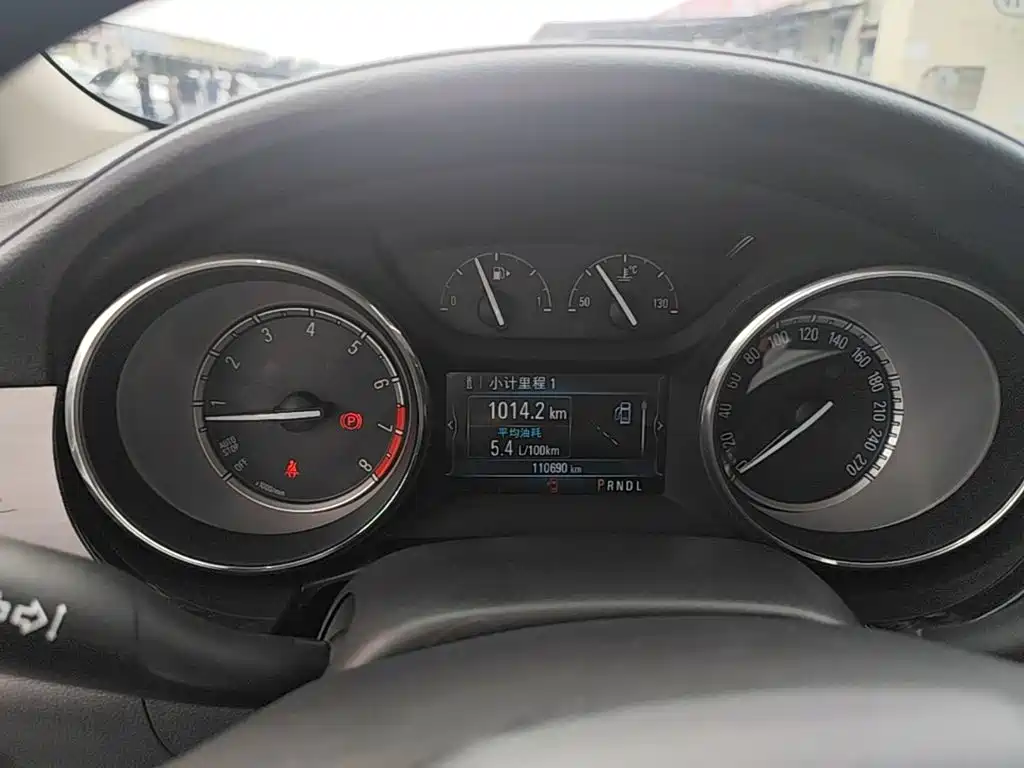Фото 8 - Buick Verano