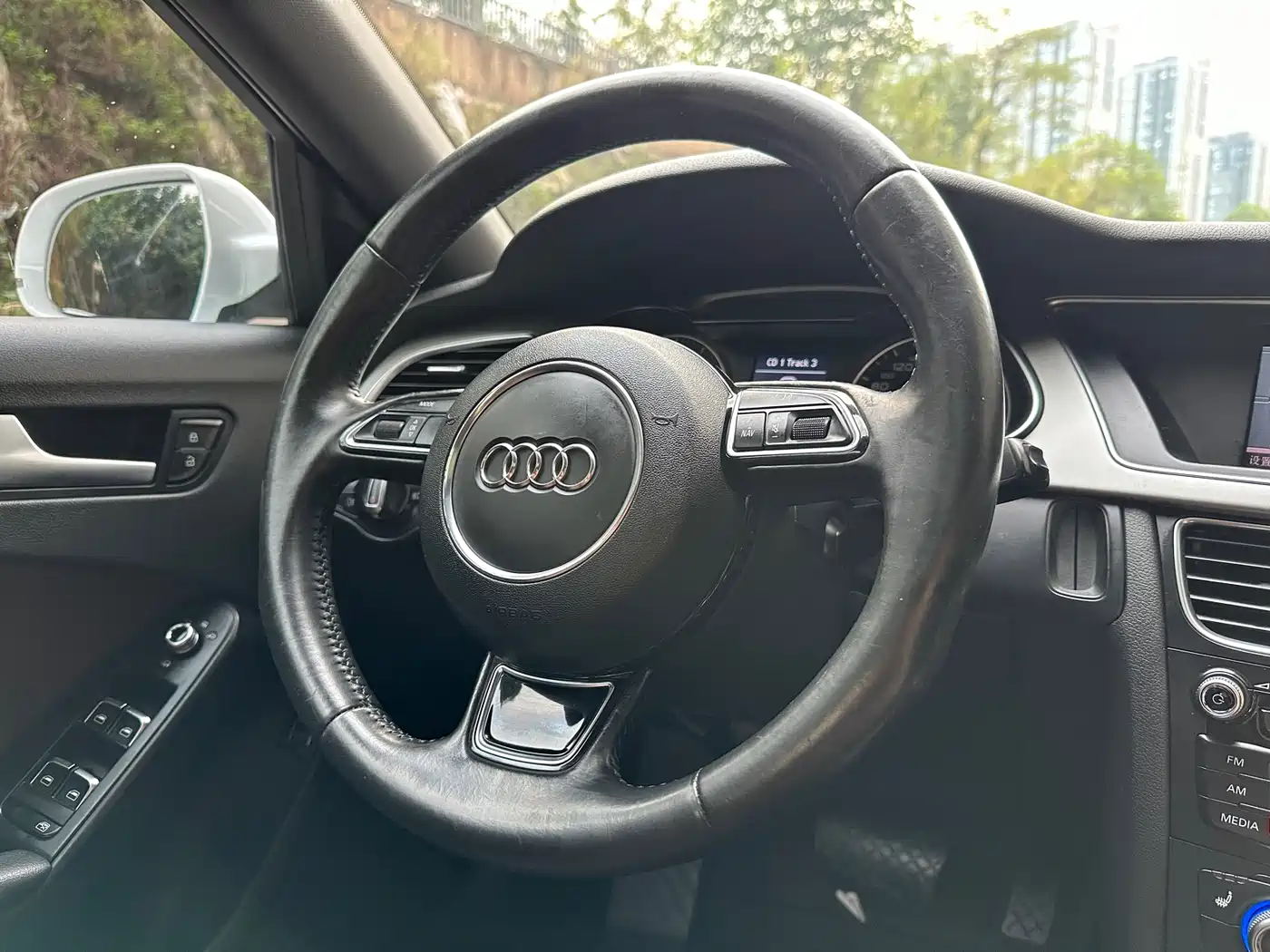 Audi A4L 2016 35 TFSI Collector's Edition S line Comfort фото 17