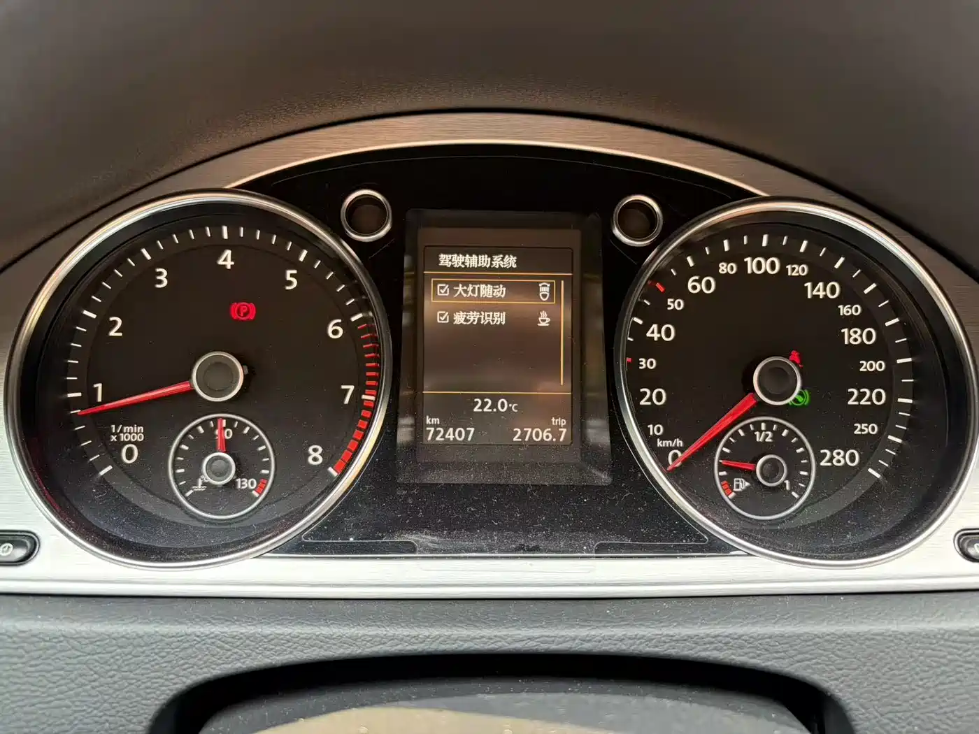 Volkswagen FAW-Volkswagen CC 2015 1.8TSI Luxury фото 11