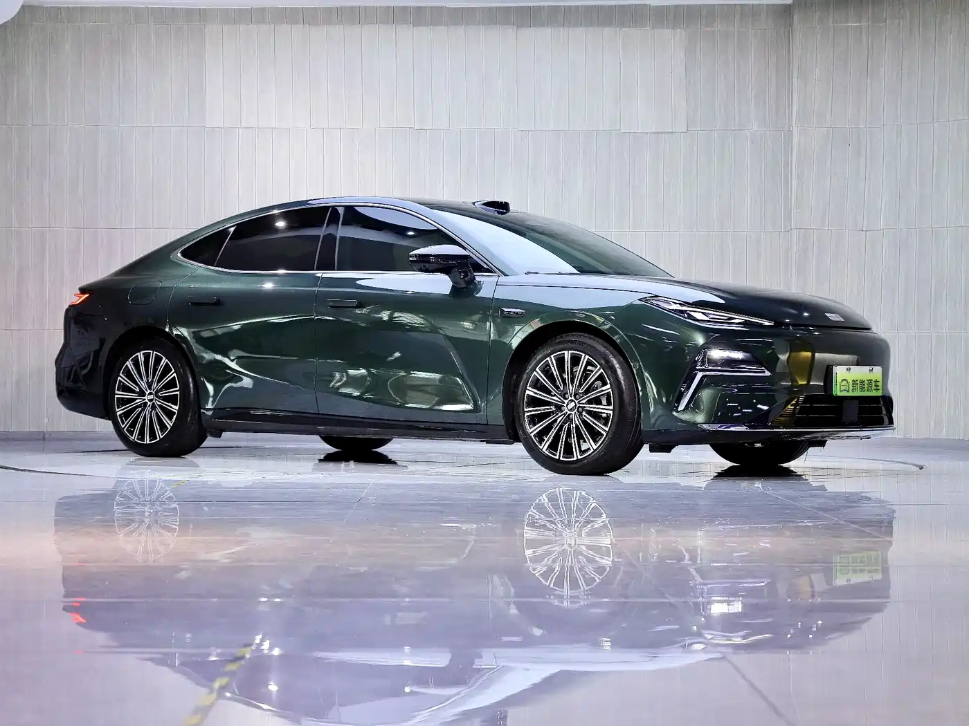 GEELY GALAXY GALAXY SPARKLE 8