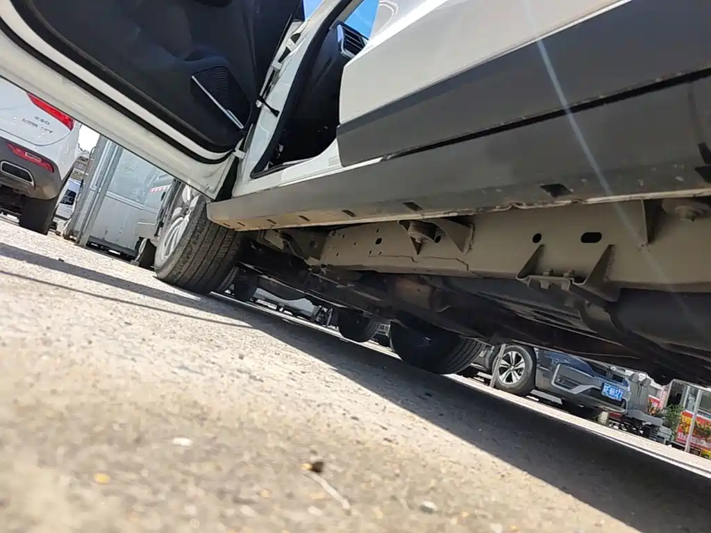 Roewe RX8 2023 2019 30T 2WD Flagship Edition