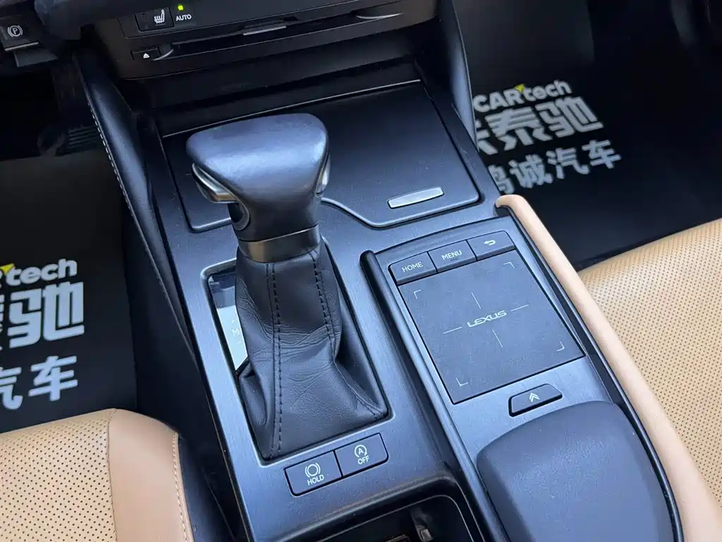 Lexus ES 2021 200 Excellence Edition фото 26
