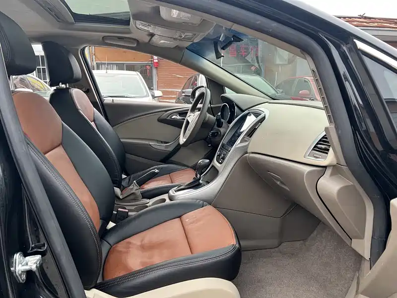 Buick Excelle 2013 GT 1.6L Automatic Fashion Edition фото 8