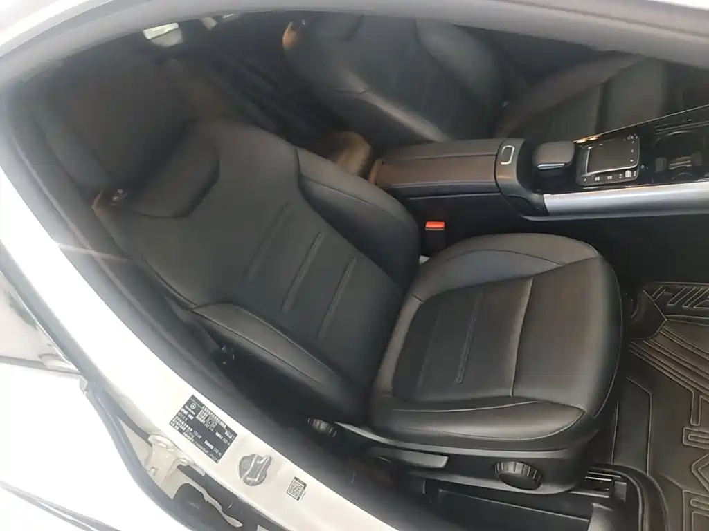 Mercedes-Benz GLA 2023 2023 GLA 200
