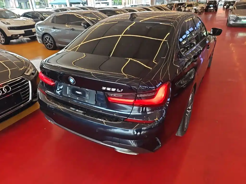 BMW 3-SERIES