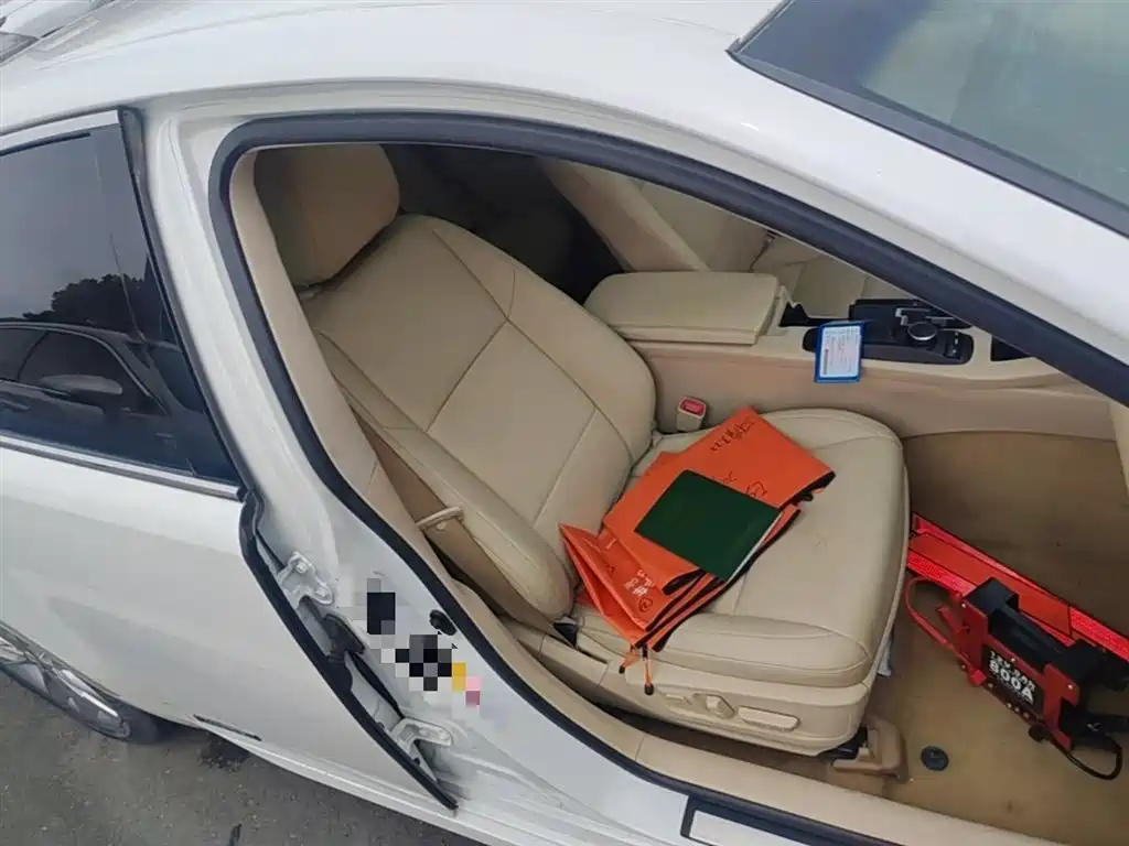 Lexus ES 2013 300h Elite Edition фото 25
