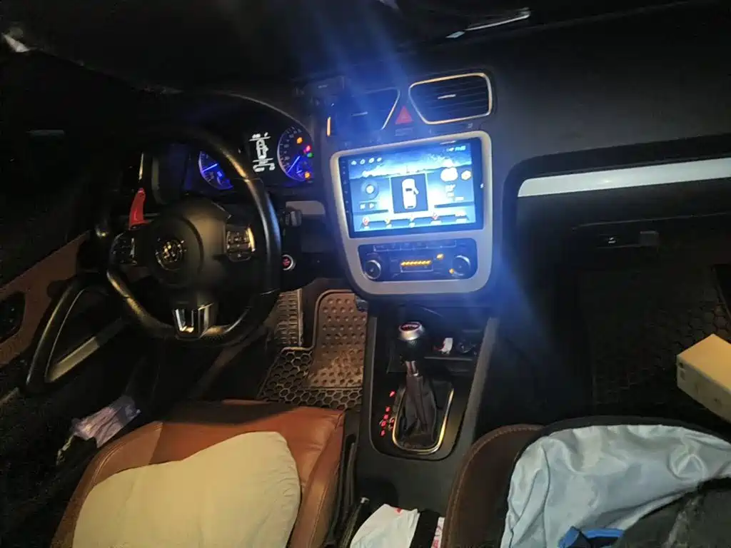 Volkswagen Scirocco 2010 2010 2.0TSI Luxury Edition