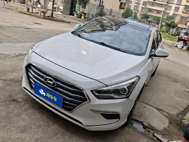 HYUNDAI NAME PICTURE