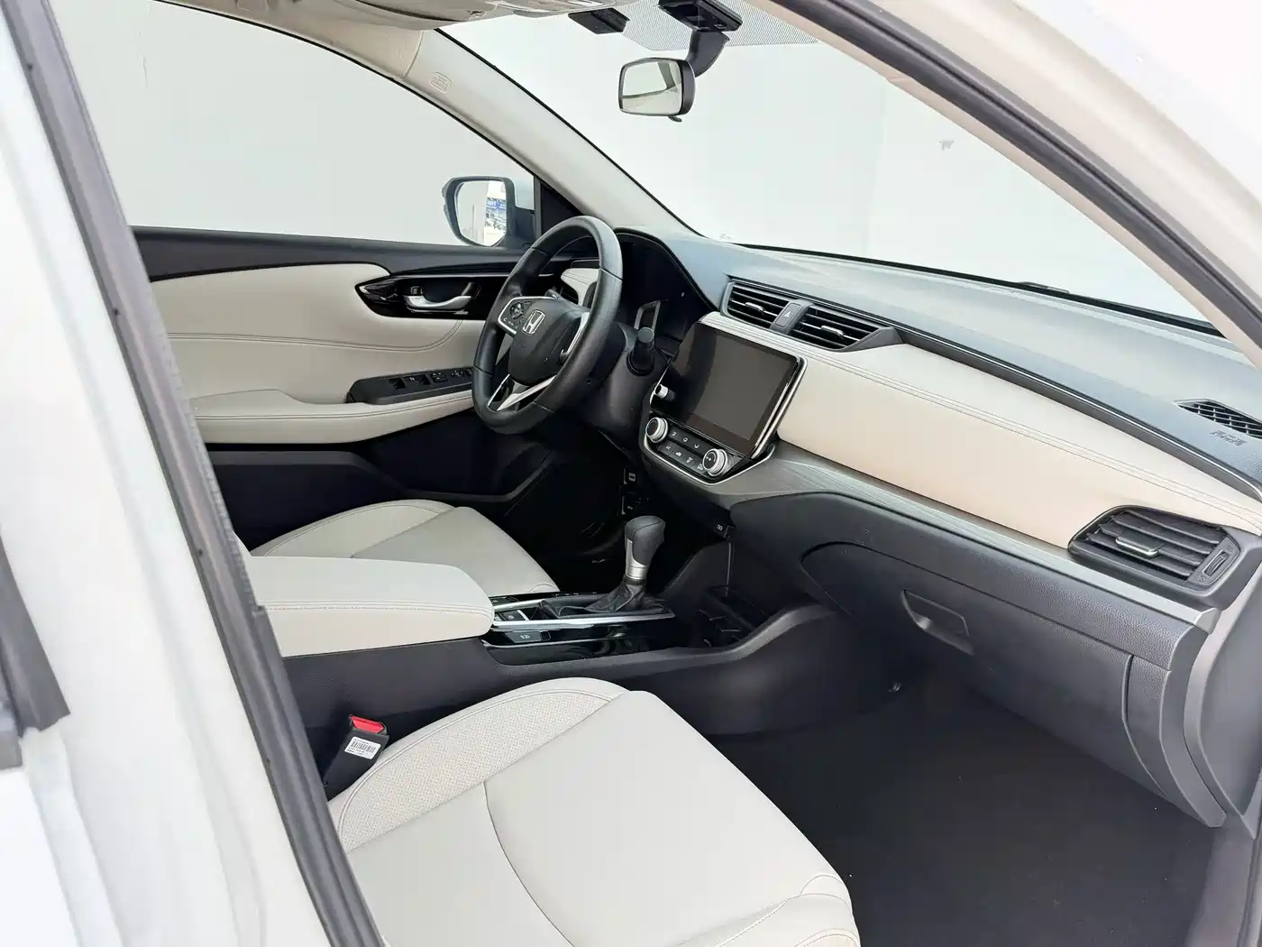 Honda ENVIX 2023 2022 180TURBO CVT Premium Edition