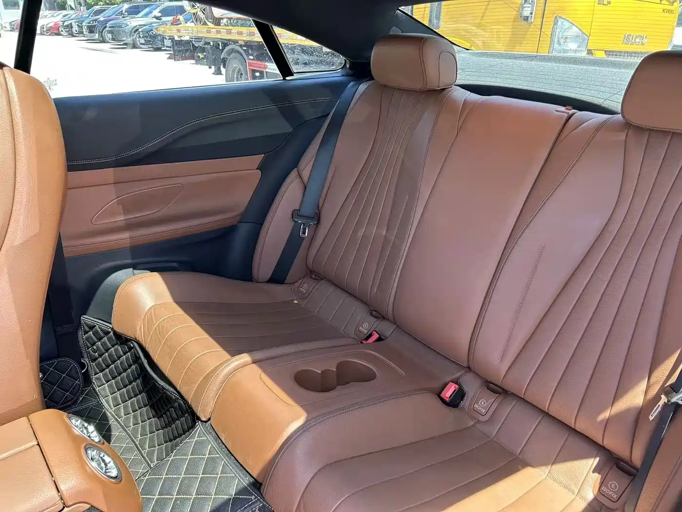Mercedes-Benz E-Class, миниатюра 12