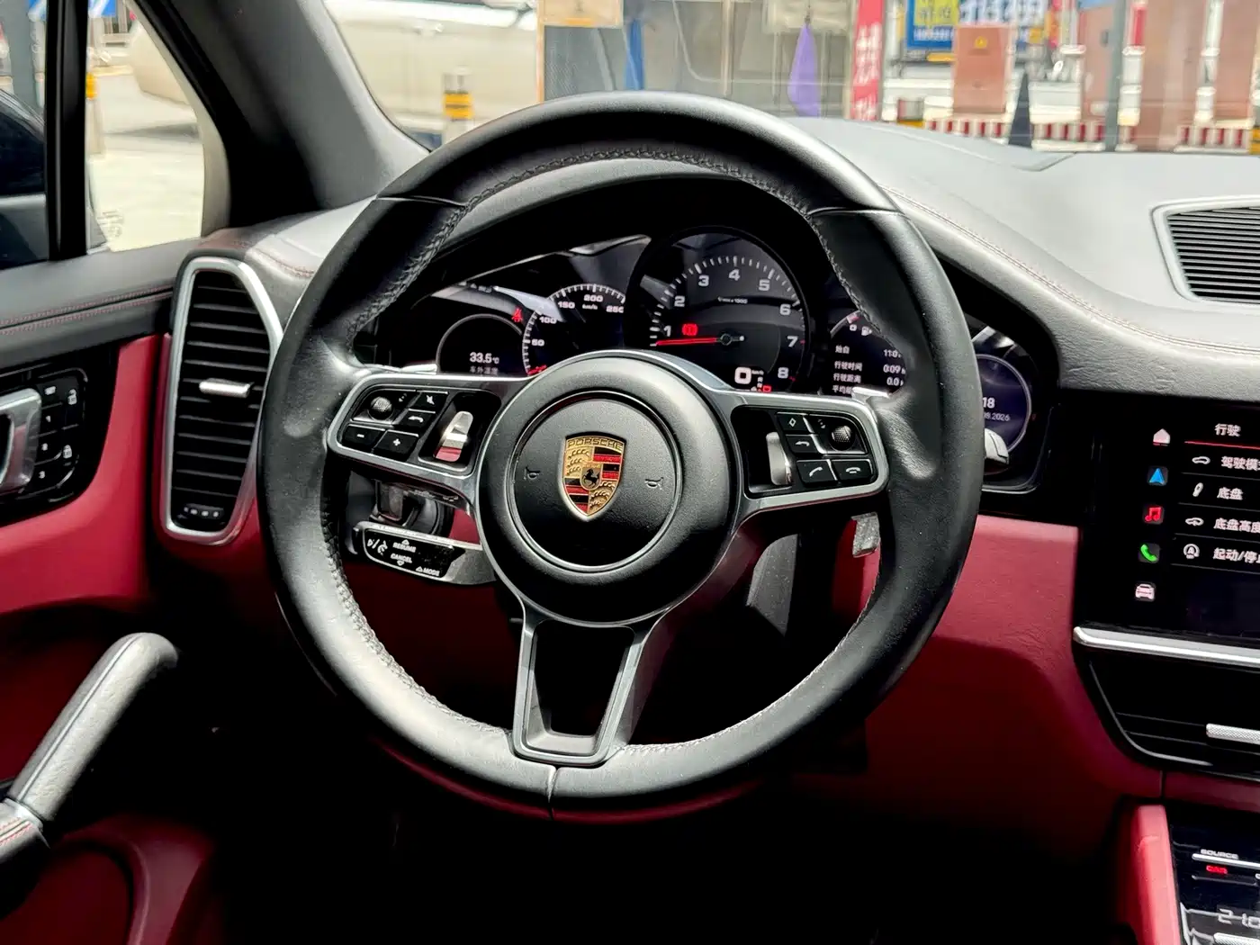 Photo 12 - Porsche Cayenne