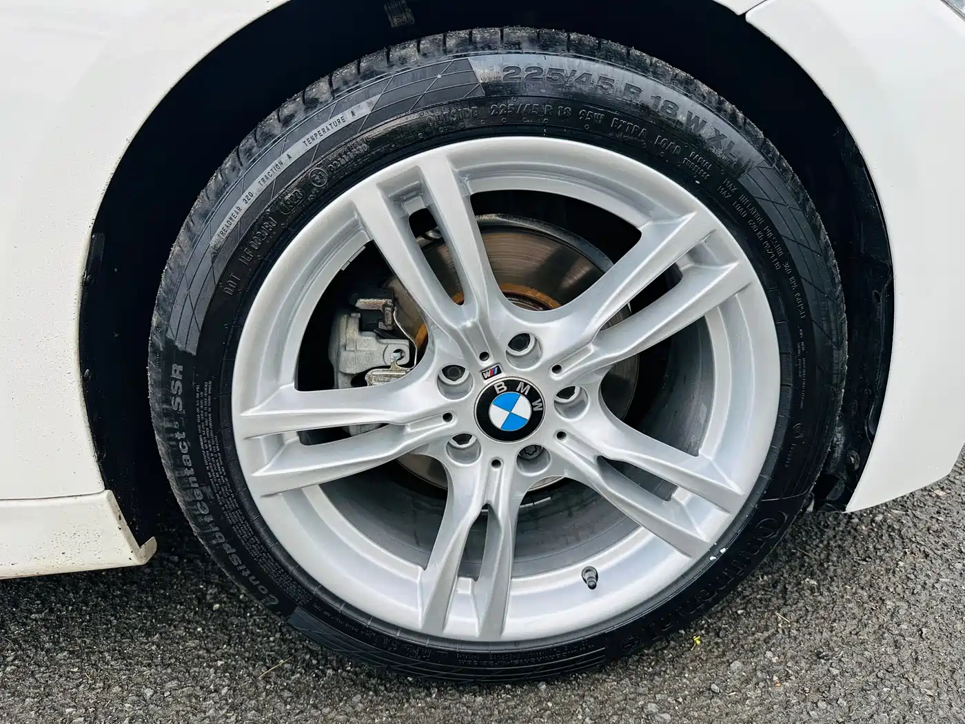 BMW 3 Series 2017 330Li M Sport фото 14