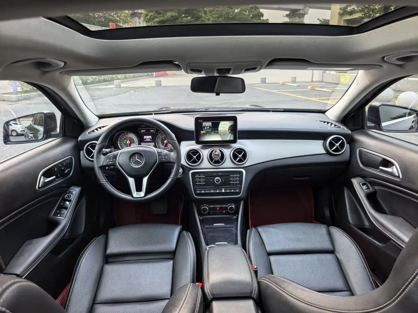 Mercedes-Benz GLA 2016 GLA 220 4MATIC Fashion фото 11