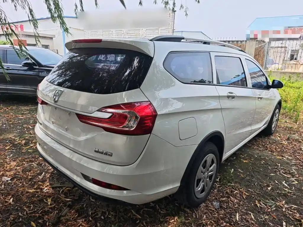Baojun 310W 2018 2017 1.5L Manual Comfort China V