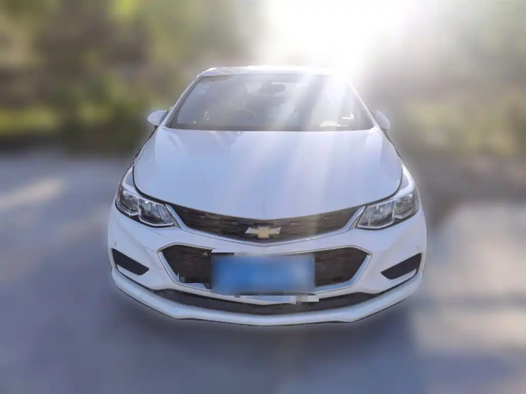 Chevrolet Cruze 2018 320 Automatic Pioneer Sunroof Edition фото 24