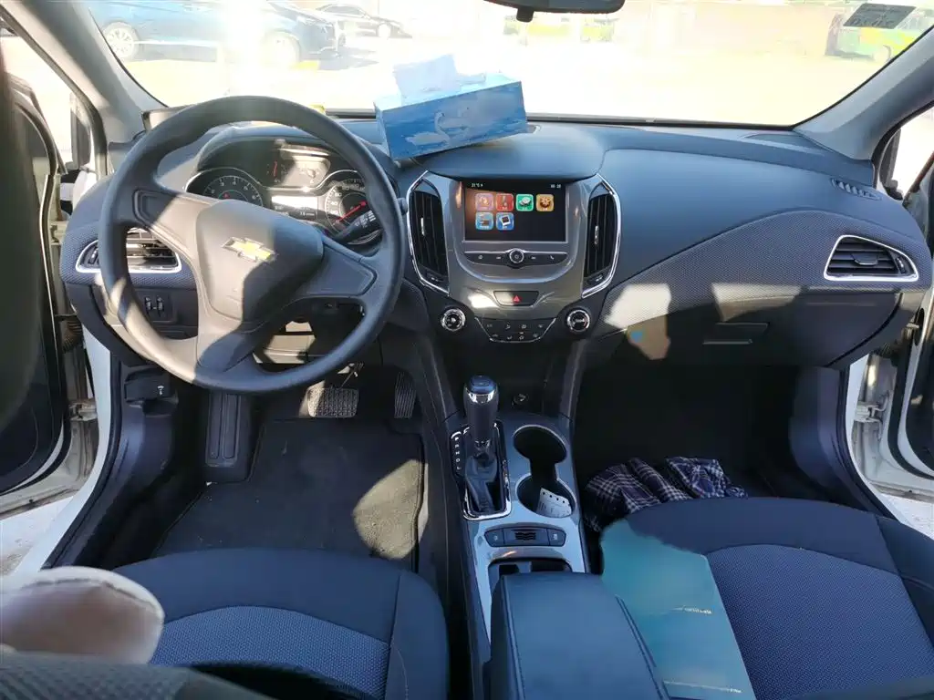 Chevrolet Cruze 2018 320 Automatic Pioneer Sunroof Edition фото 13