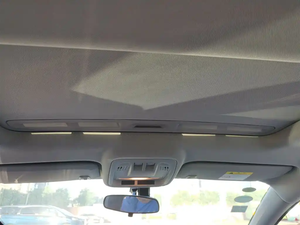 Chevrolet Cruze 2018 320 Automatic Pioneer Sunroof Edition фото 9