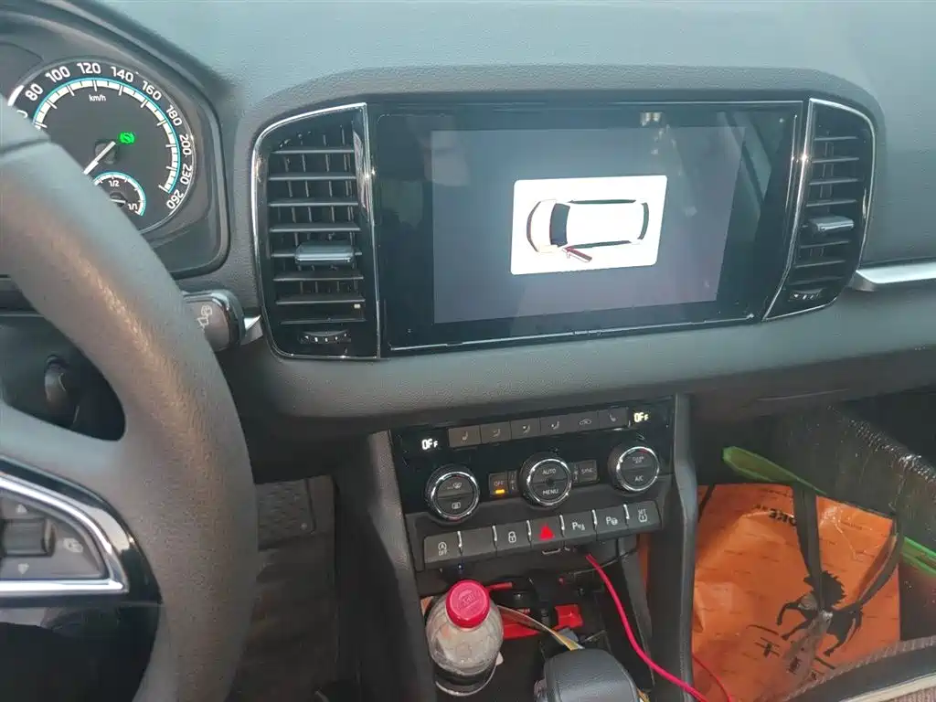 Škoda Karoq 2021 TSI280 Luxury Edition фото 10