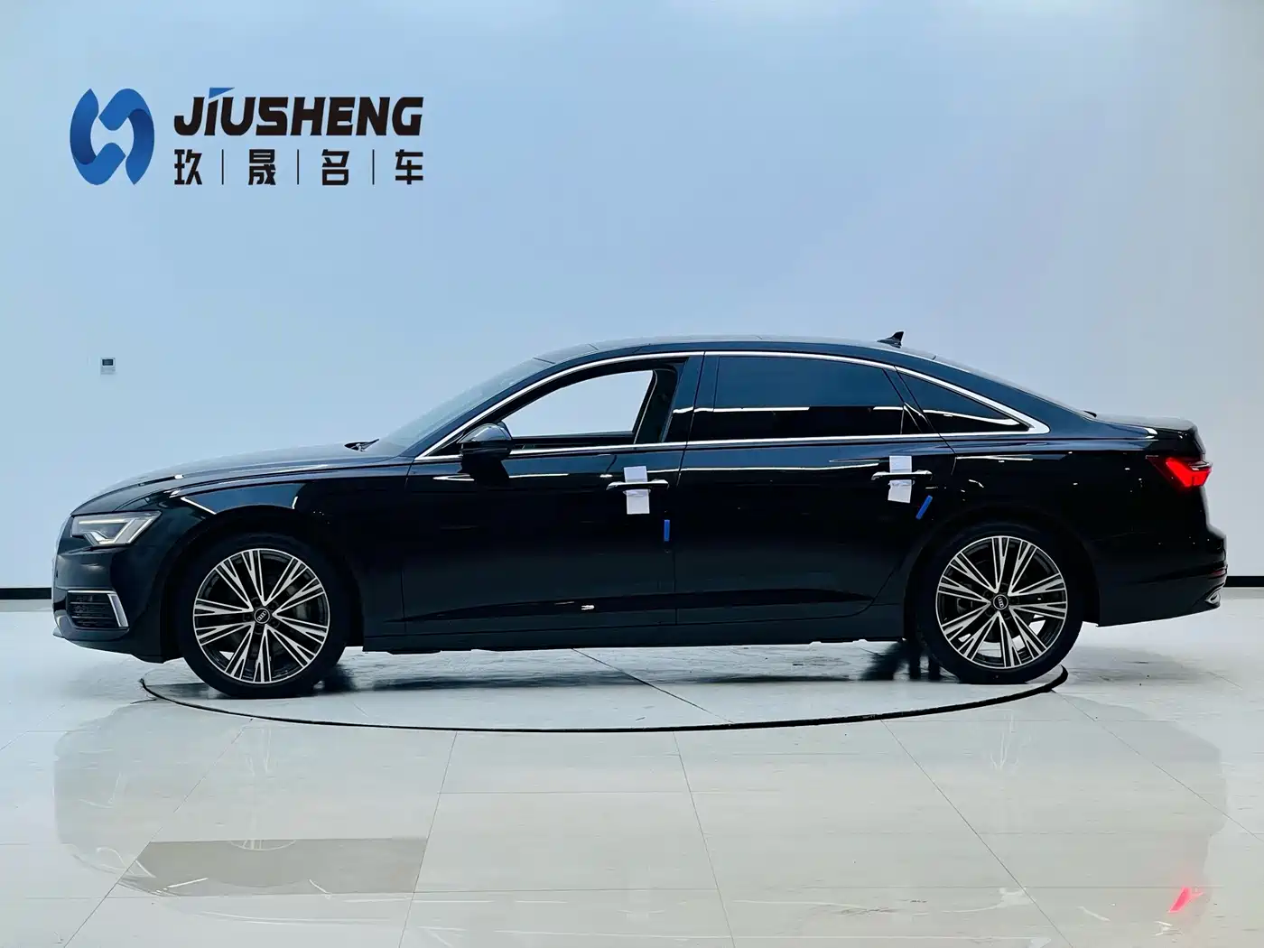 Фото 3 - Audi A6L