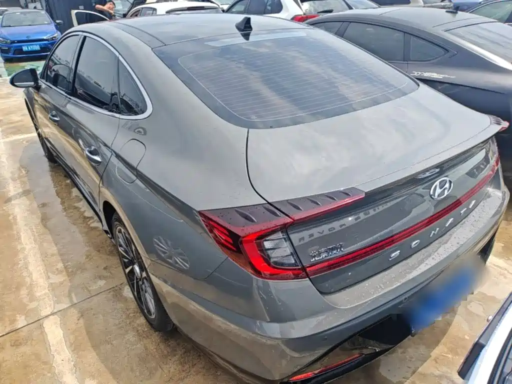 Фото 5 - Hyundai Sonata