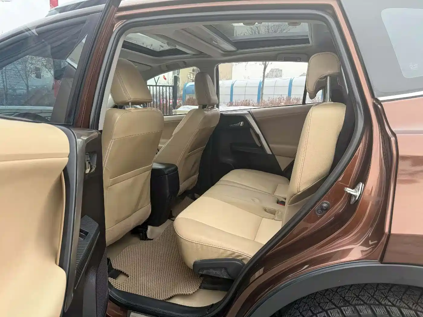Toyota RAV4 Rongfang 2013 2.5L Auto 4WD Luxury фото 4