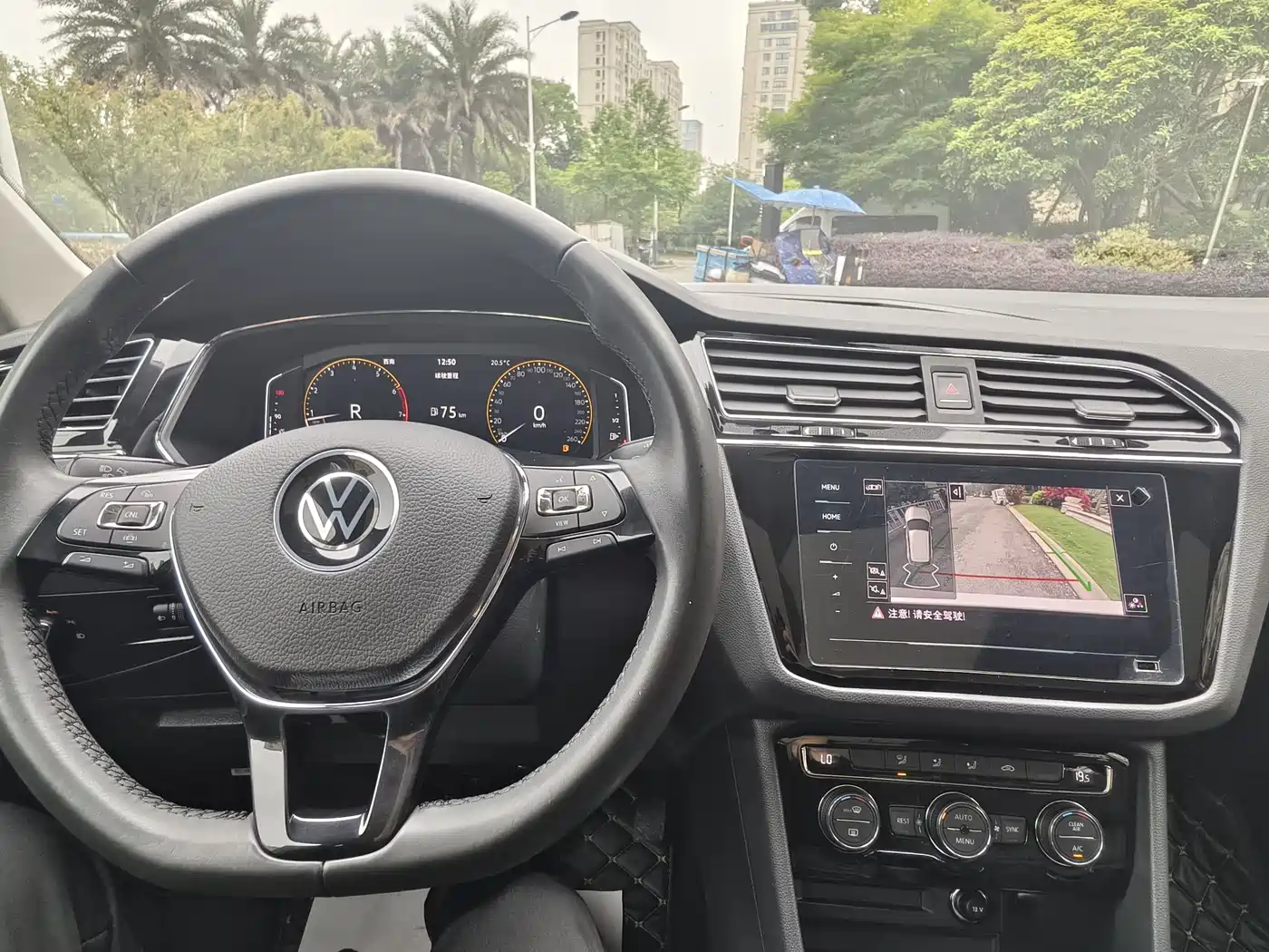 Volkswagen Tiguan L 2021 330TSI Automatic 2WD Smart фото 15