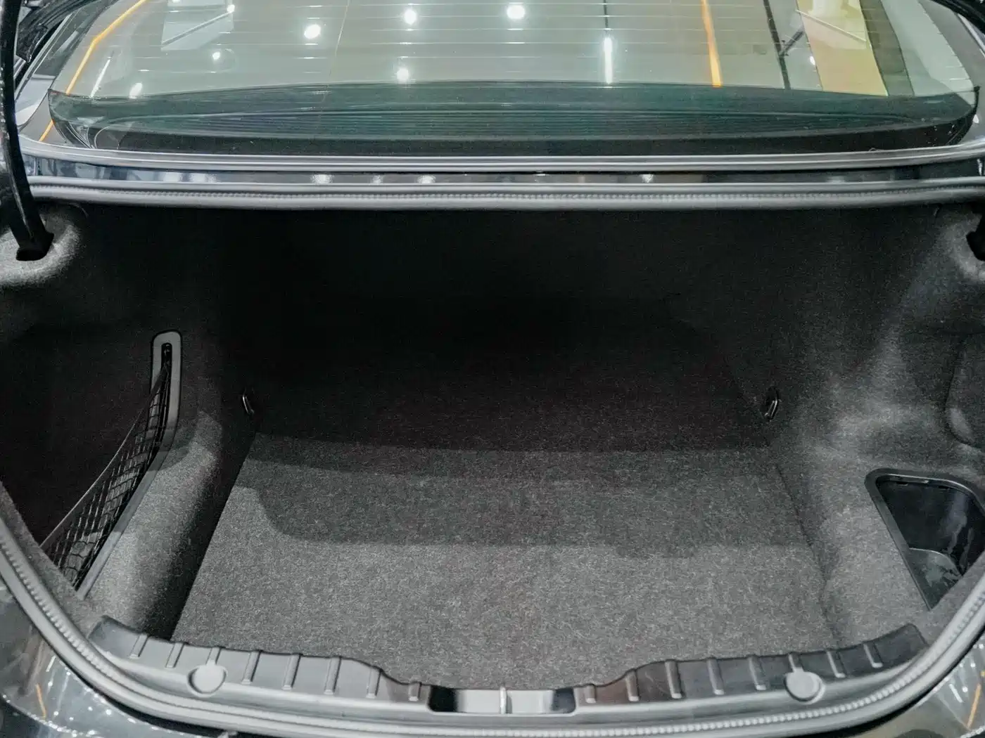 BMW 5 Series 2014 525Li Leading фото 26