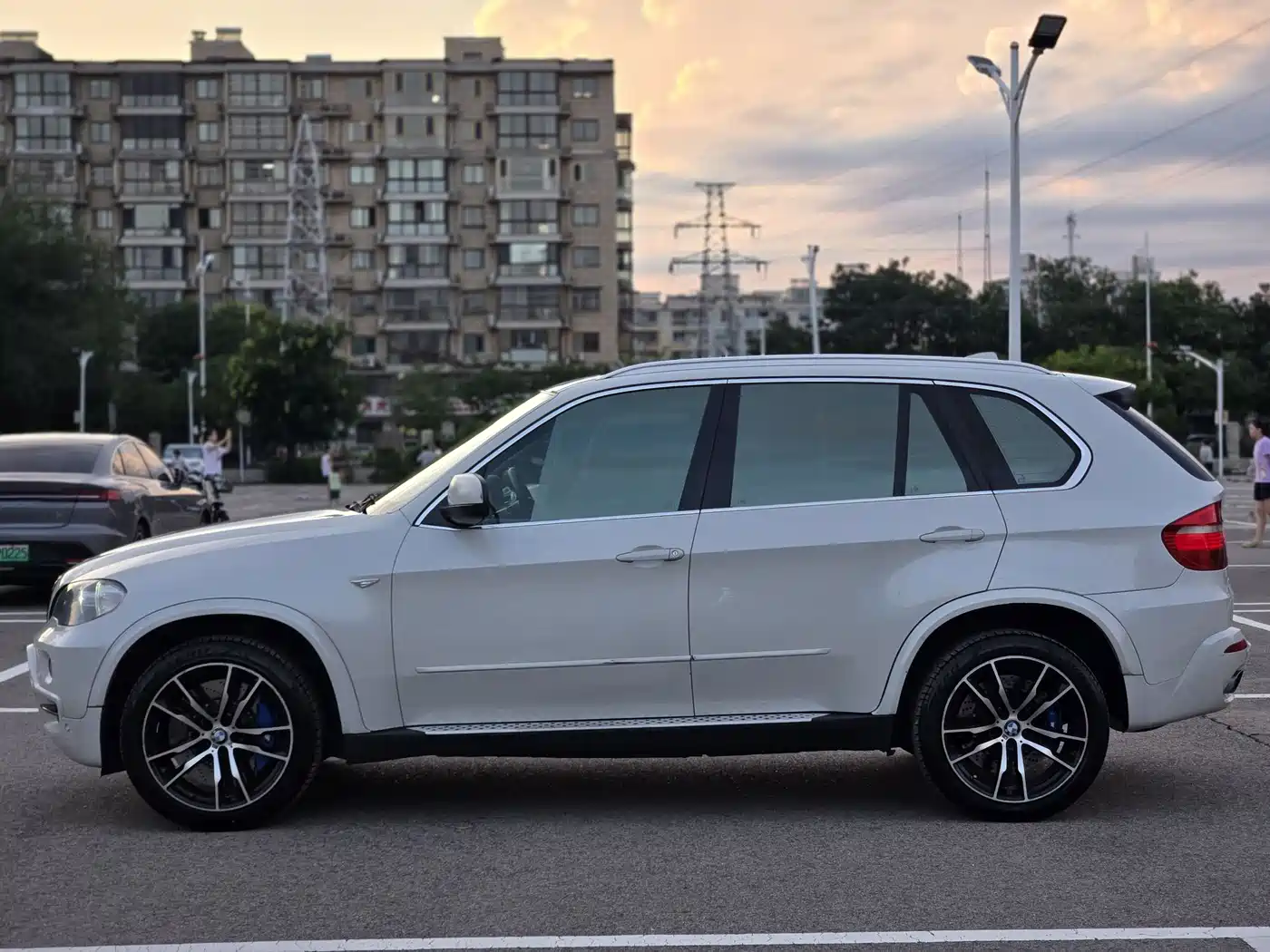 BMW X5 (Import) 2009 xDrive48i Luxury фото 7