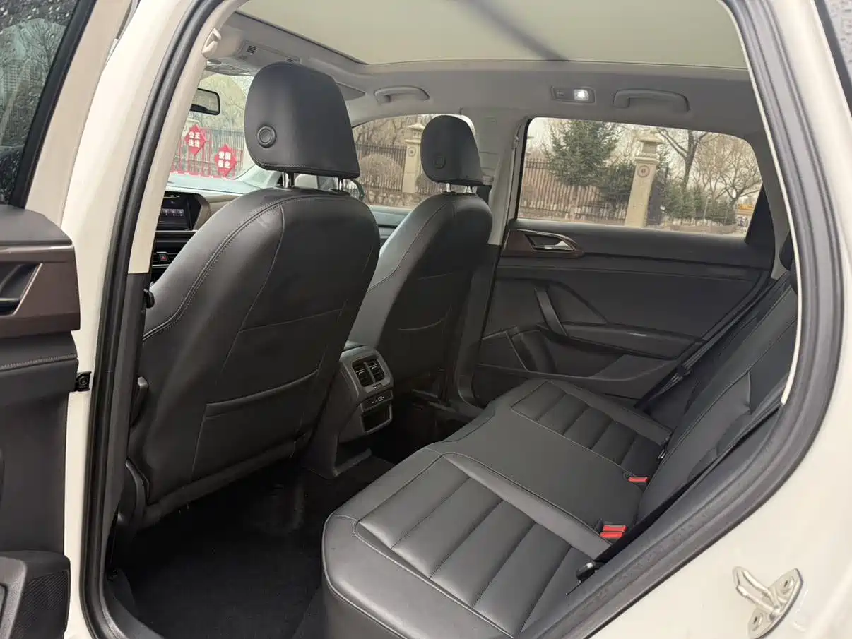 Volkswagen Tharu 2022 280TSI 2WD Comfort фото 10
