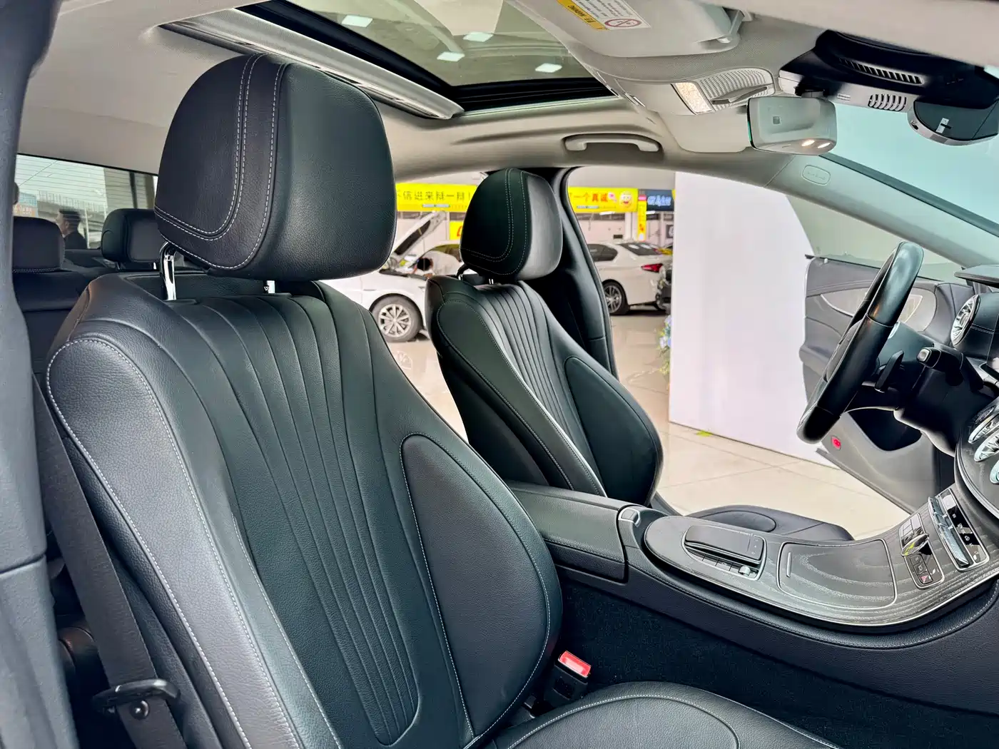 Mercedes-Benz CLS 2018 CLS 300 Dynamic фото 16