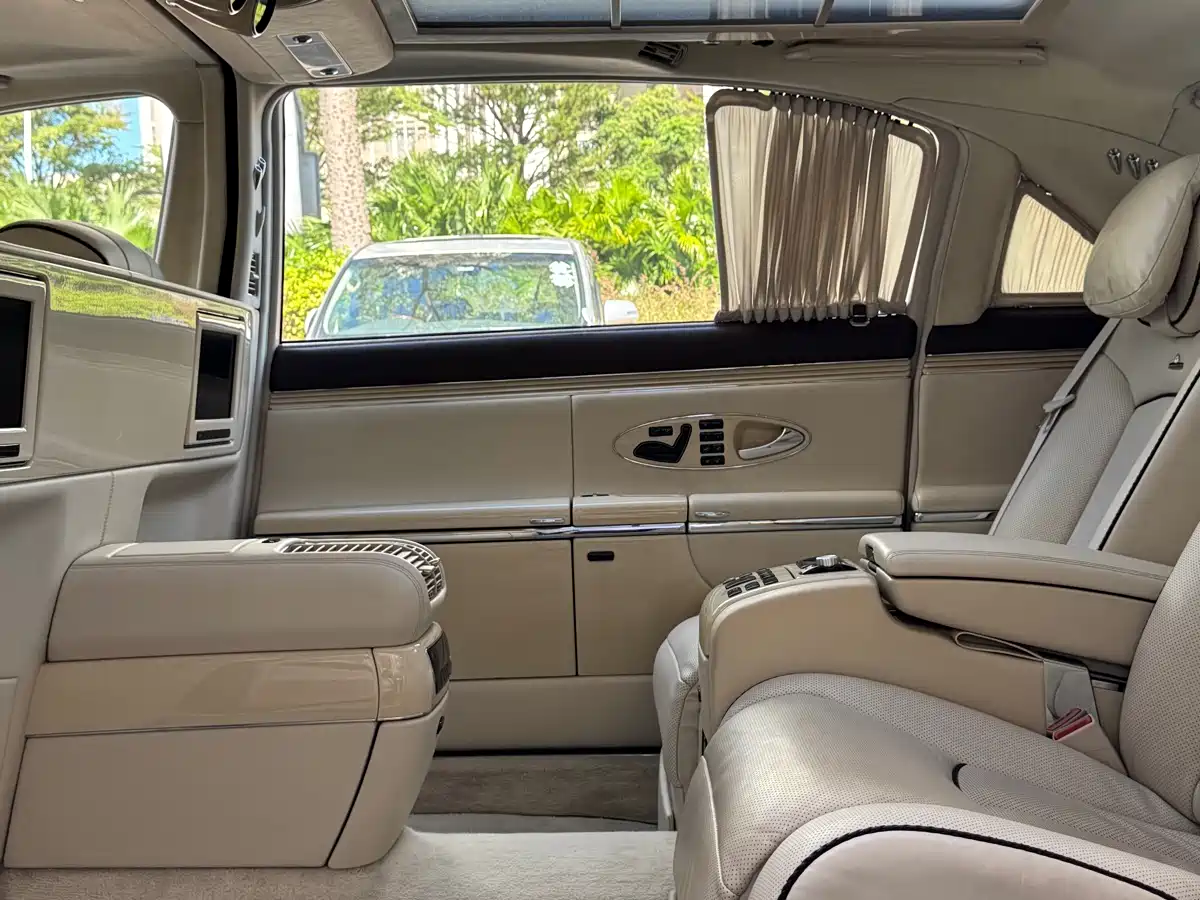 Maybach Maybach 2012 2007 Model 6.0T 62 S