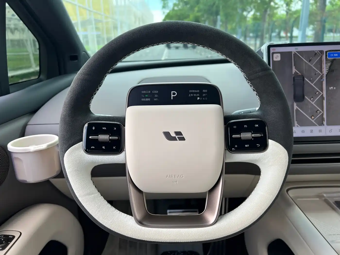 Li Auto i6 2026 2025 2WD Base Model