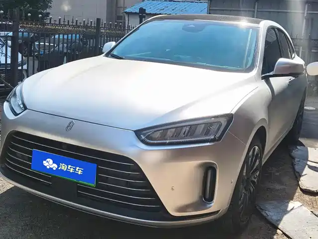 AITO Wenjie AITO M5