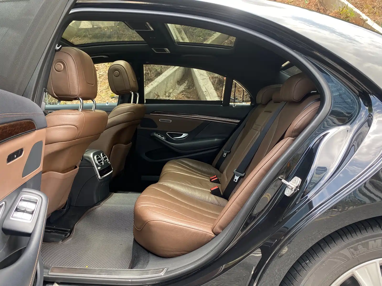 Фото 14 - Mercedes-Benz S-Class