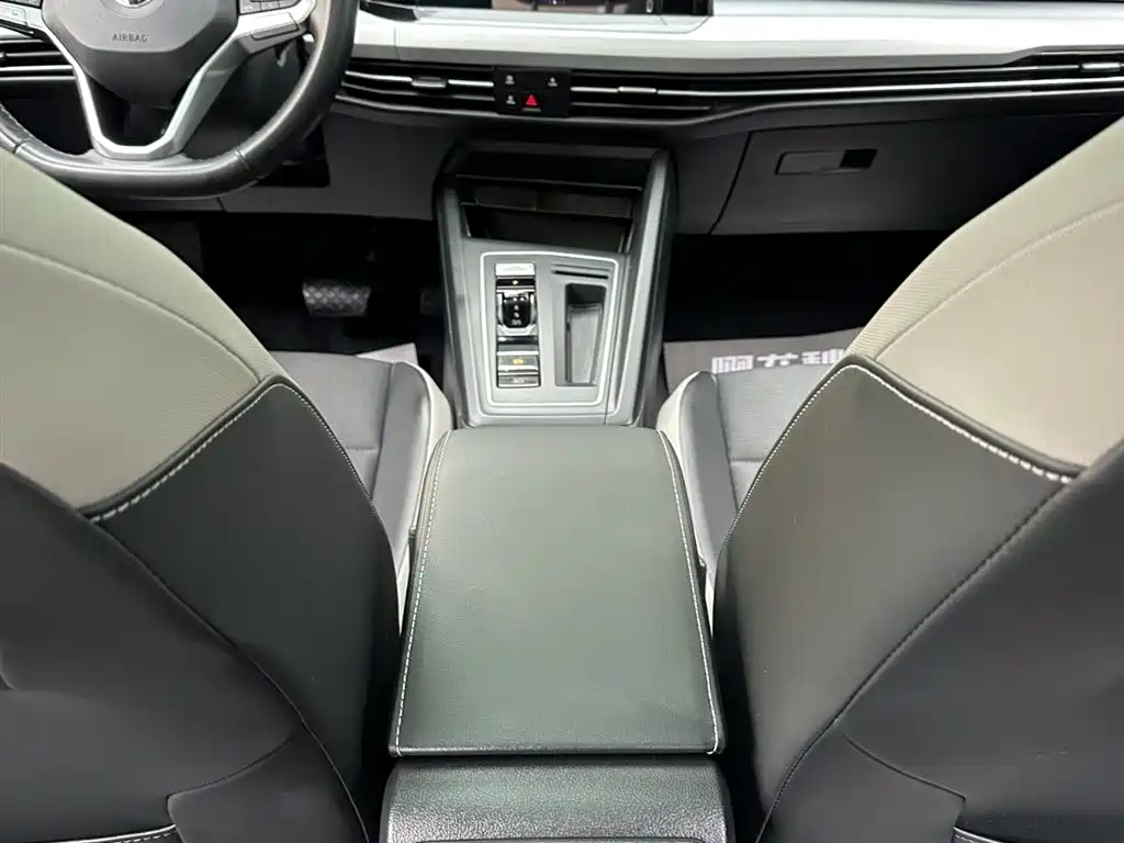 Volkswagen Golf 2021 280TSI DSG Pro фото 13