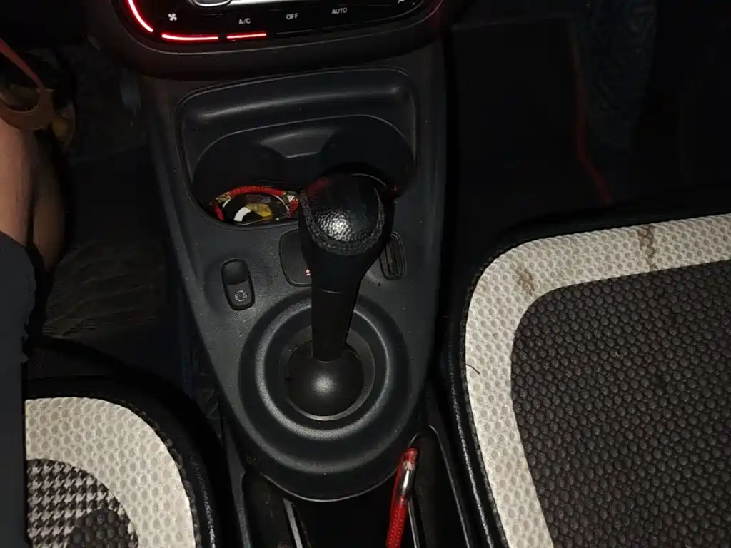smart forfour 2019 2018 1.0L 52kW Agile Edition