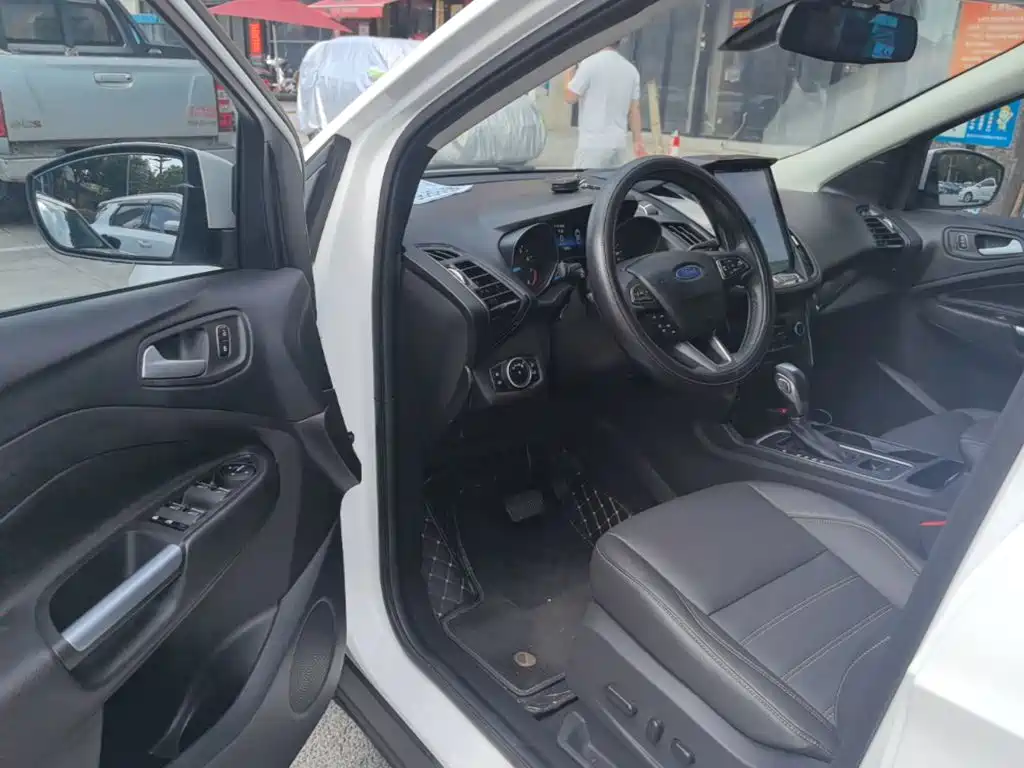Ford Kuga 2020 2019 EcoBoost 180 2WD Luxury Wing Edition China VI