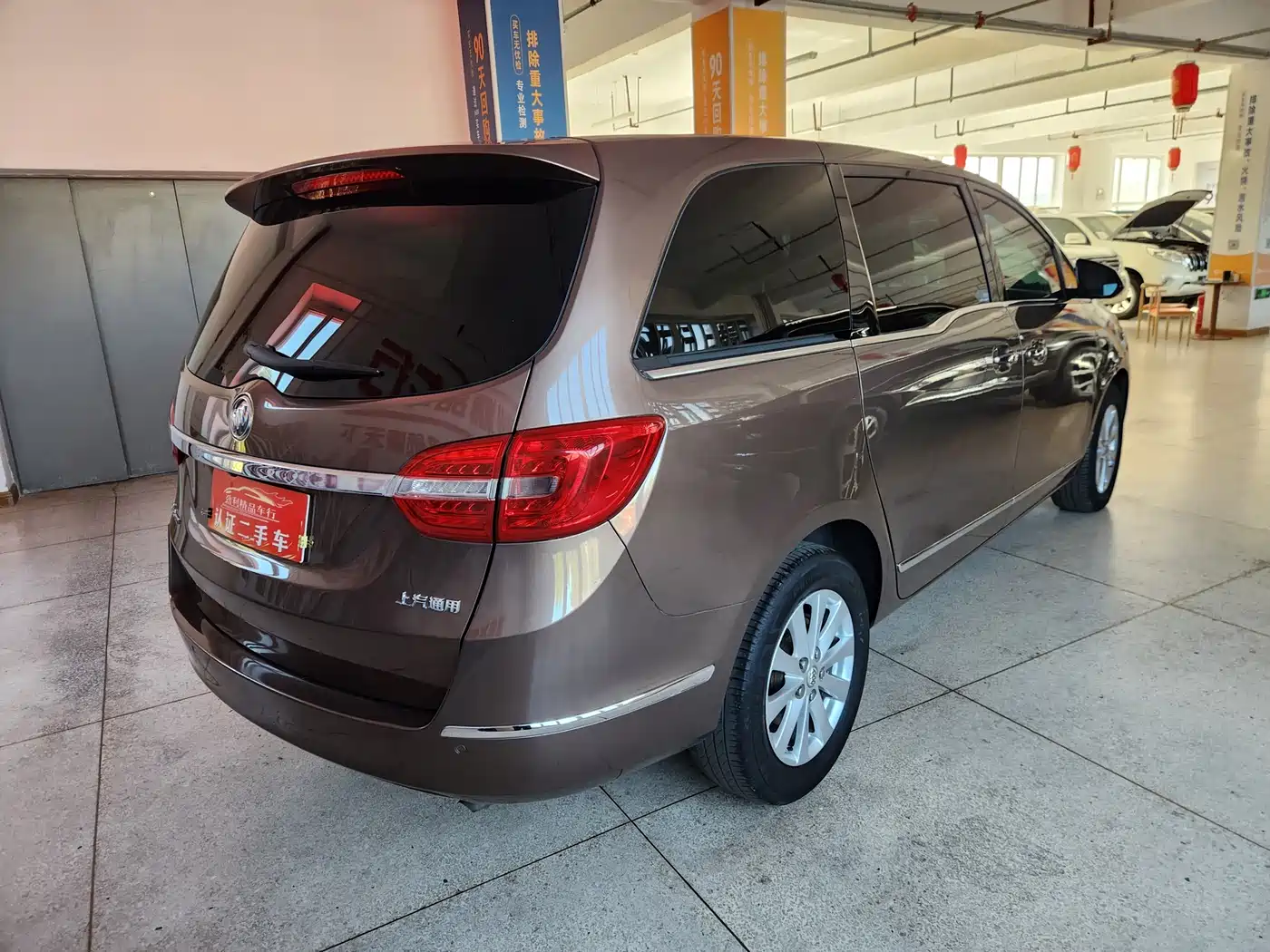 Buick GL8 2018 28T Luxury Model China VI фото 8