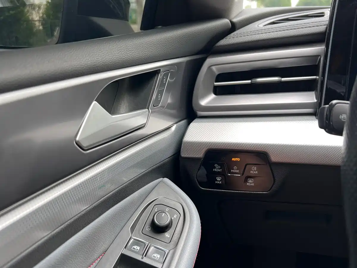 Volkswagen Lamando, миниатюра 13